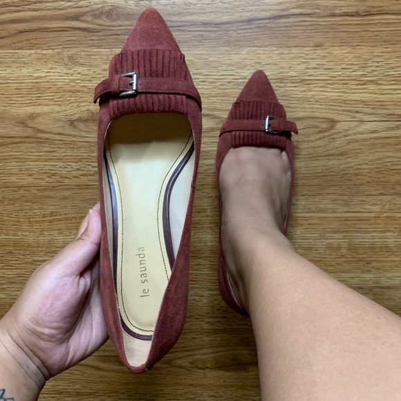 Burgundy Mini Heals - Picture 2 of 5
